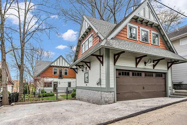 Detached Garage (Exterior)